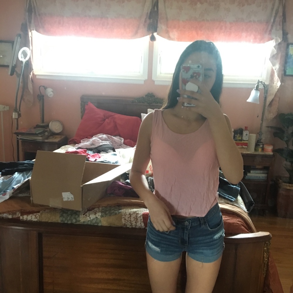 pink crop and bullhead shorts